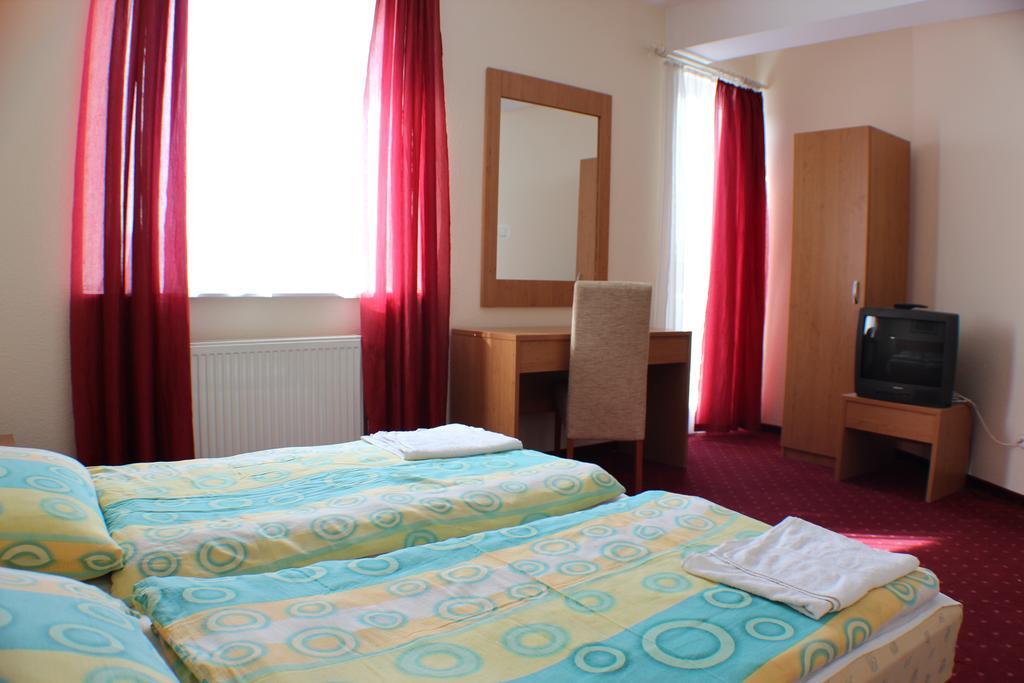 Hotel Menthol Βουδαπέστη Δωμάτιο φωτογραφία