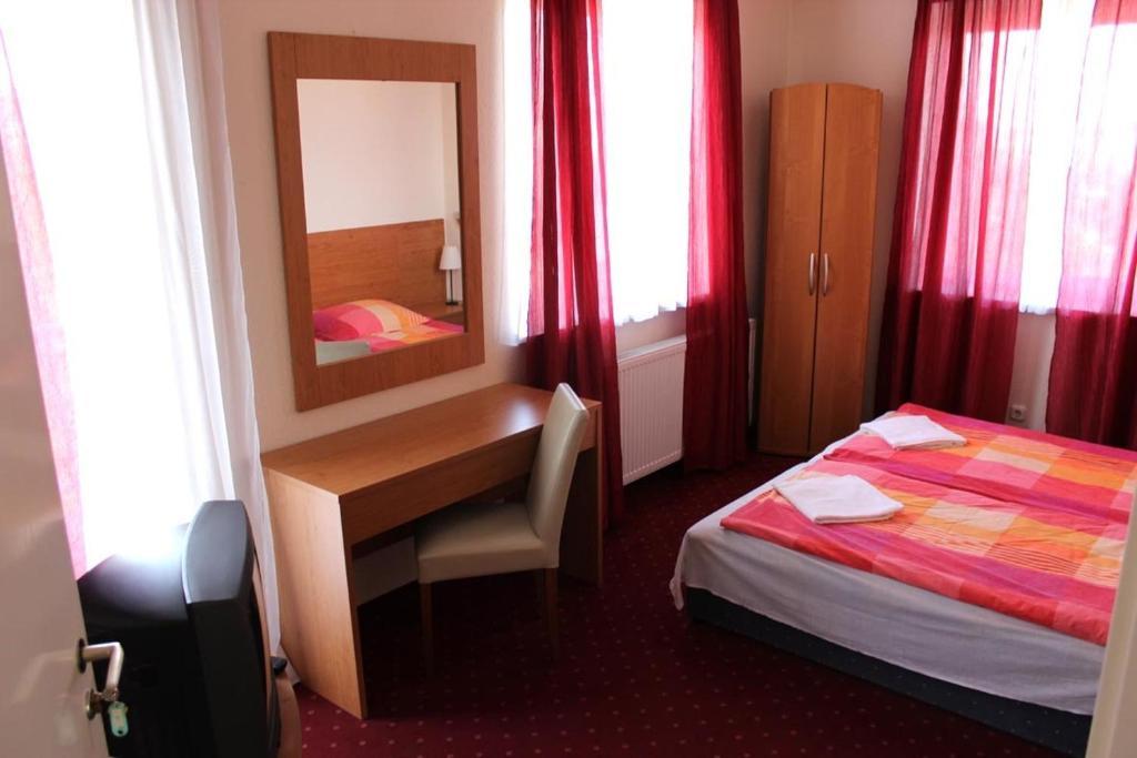 Hotel Menthol Βουδαπέστη Δωμάτιο φωτογραφία
